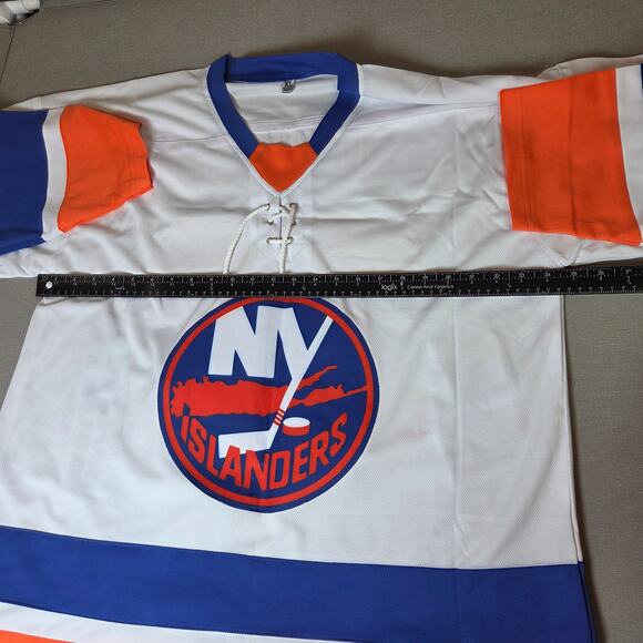 Ilya Sorokin Signed NY Islanders Custom White Jersey JSA AY00812 XL Autograph - Picture 9 of 9